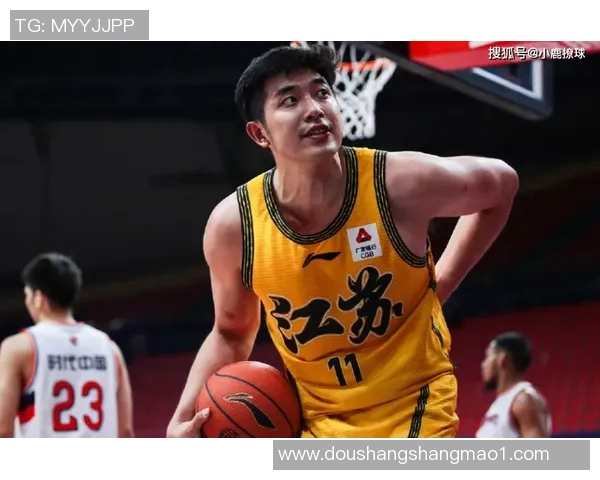 吴冠希的篮球之路:从青涩少年到CBA明星的成长历程与奋斗故事 吴冠希的篮球之路:从青涩少年到CBA明星的成长历程与奋斗故事